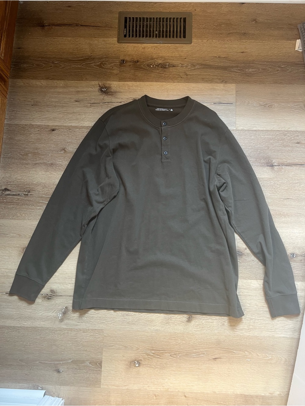 3 Henley Bundle - Picture 5 of 10